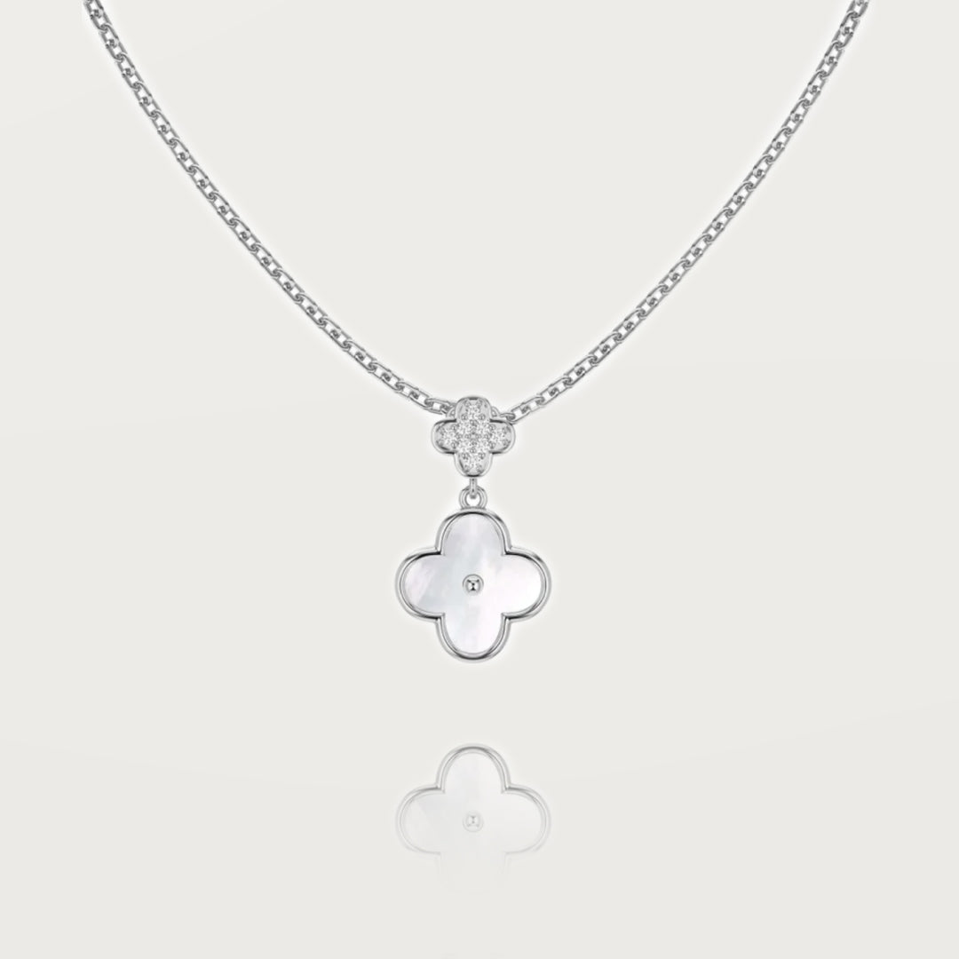 Pendentif Trèfle Enchaîné