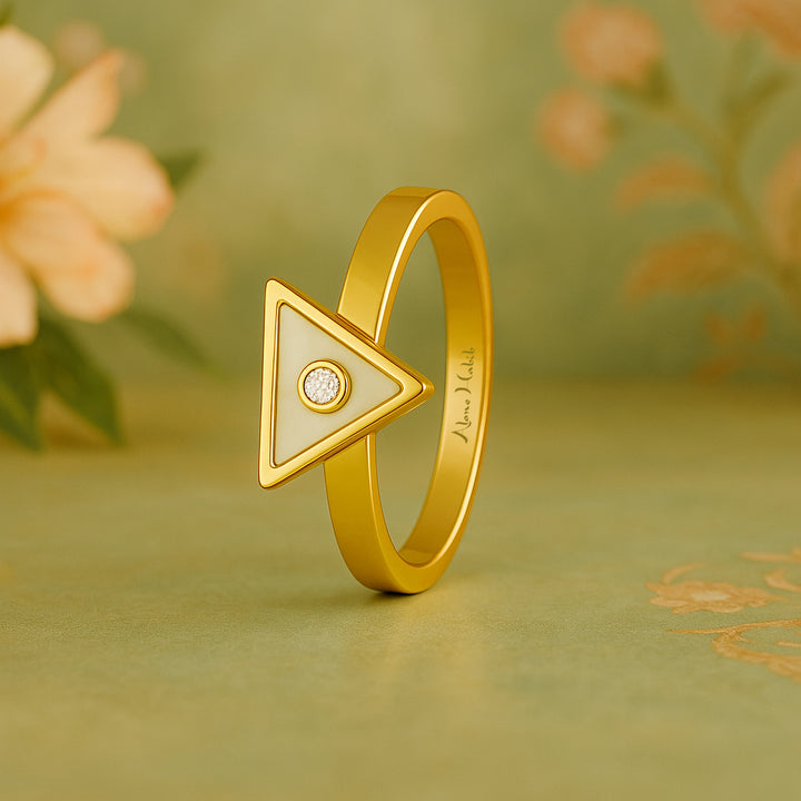 Pearly Inverted Triangle Ring