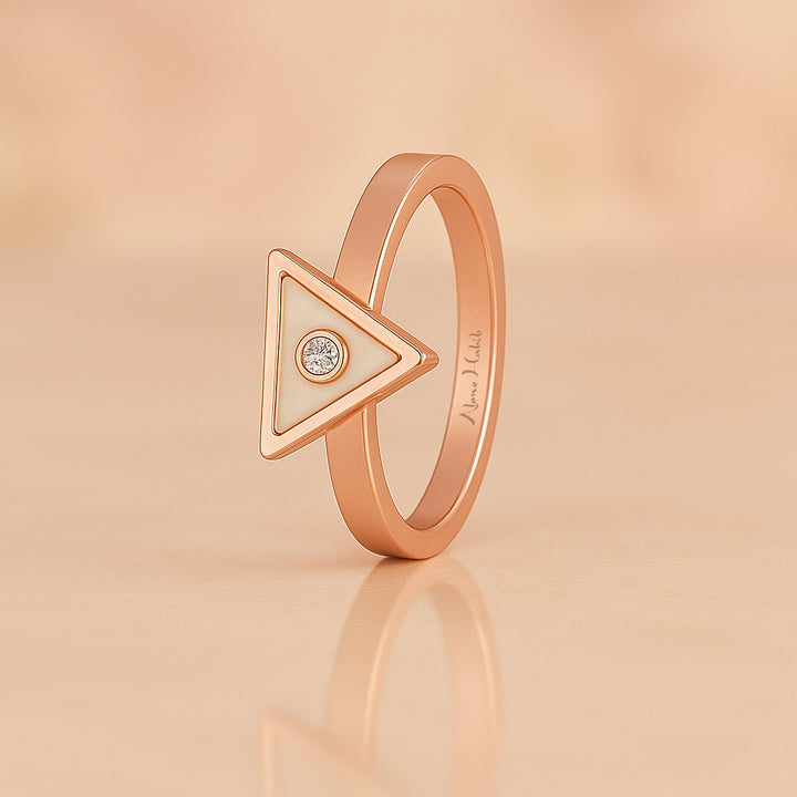 Pearly Inverted Triangle Ring