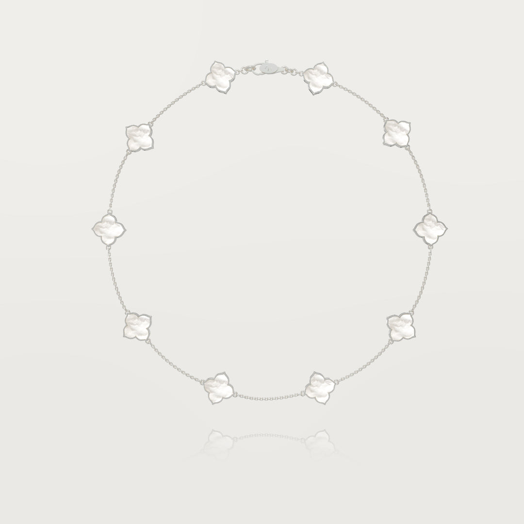 Refined oriental multi-clover necklace