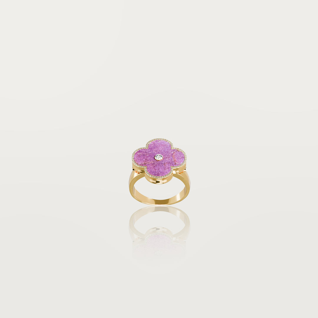 Solitaire Glow Clover Ring