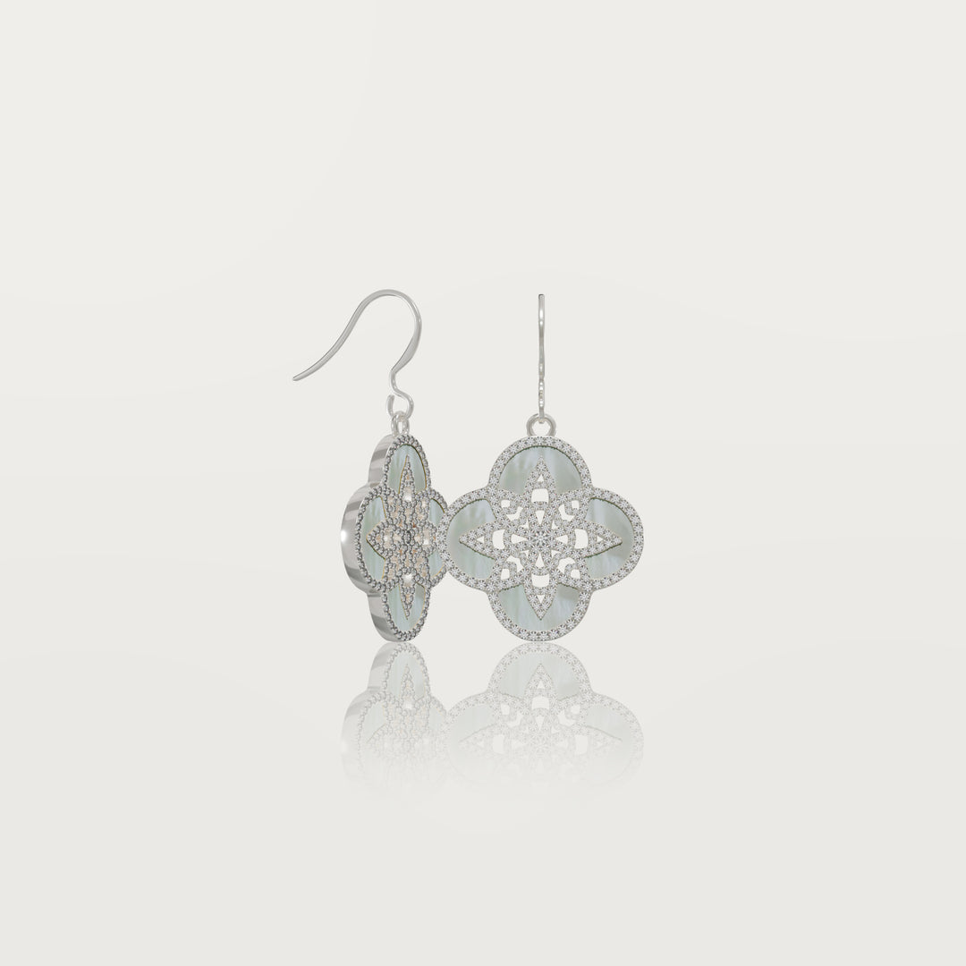 Eternal clover earrings