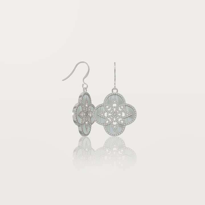 Eternal clover earrings