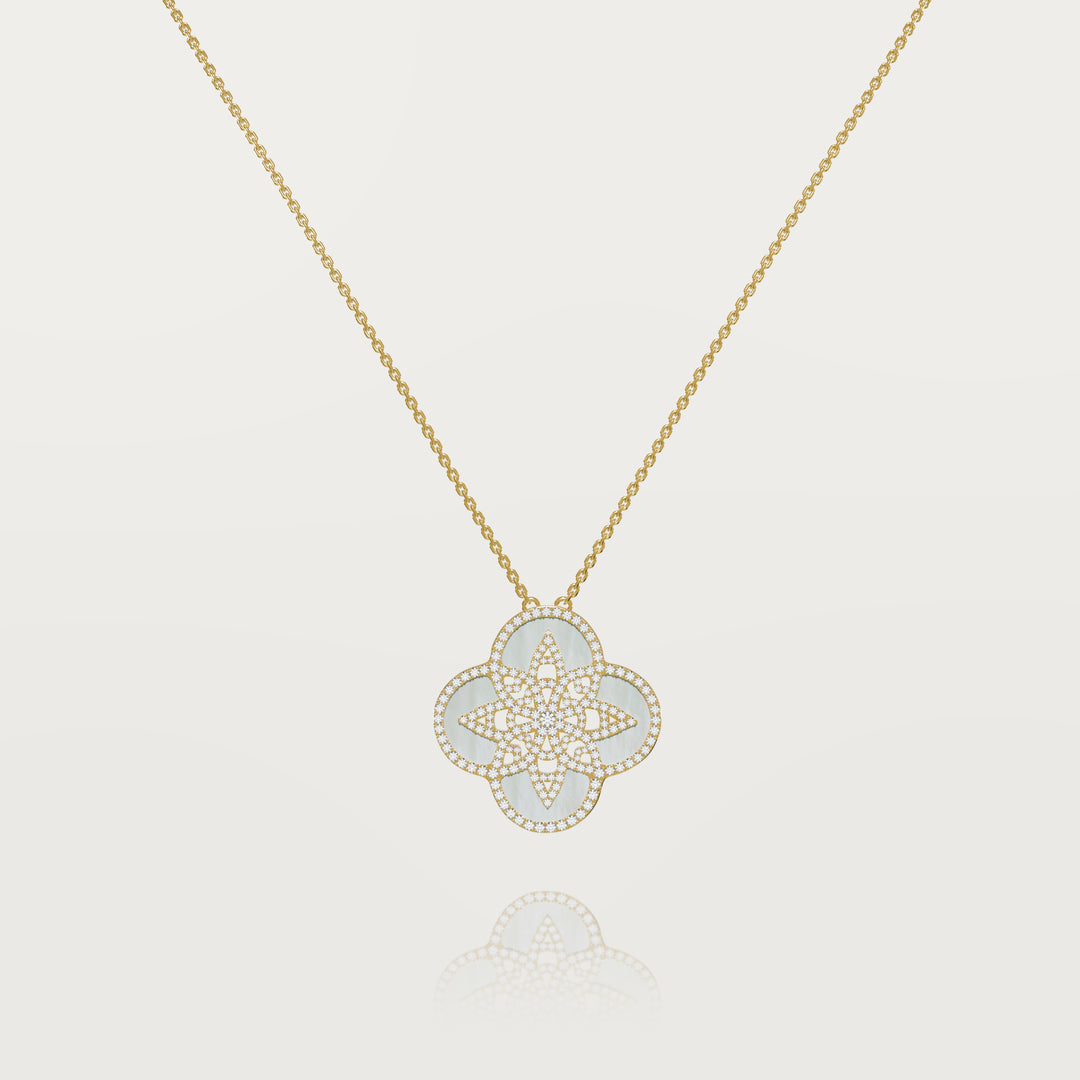 Eternal clover pendant