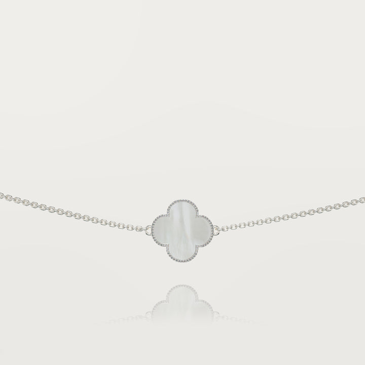 Pure simplicity clover bracelet 