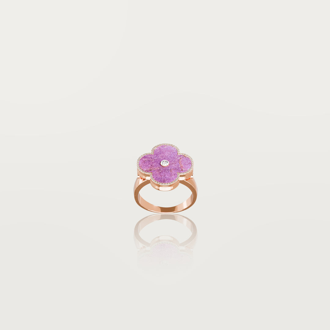 Solitaire Glow Clover Ring