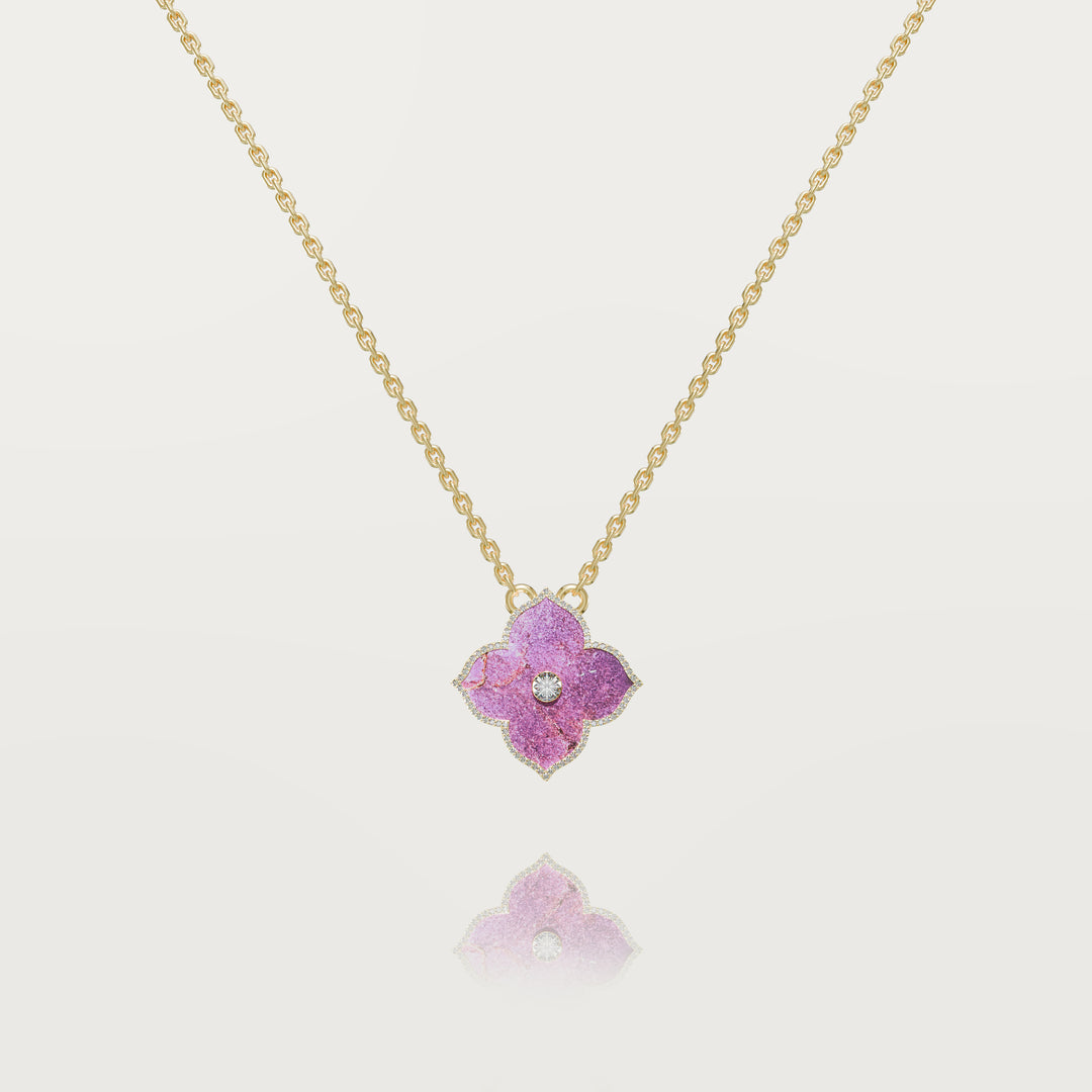 Oriental sparkle clover pendant