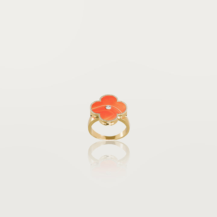 Solitaire Glow Clover Ring