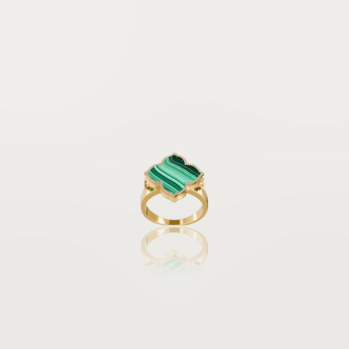 Refined oriental clover ring 