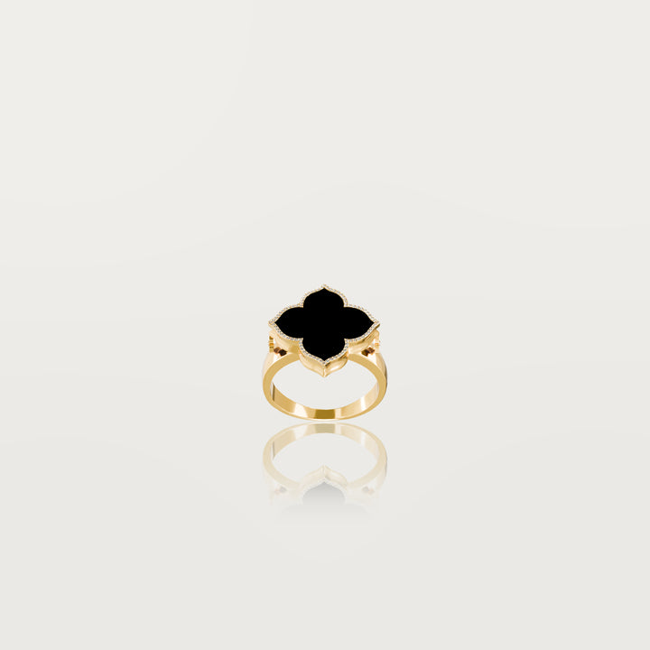 Refined oriental clover ring 