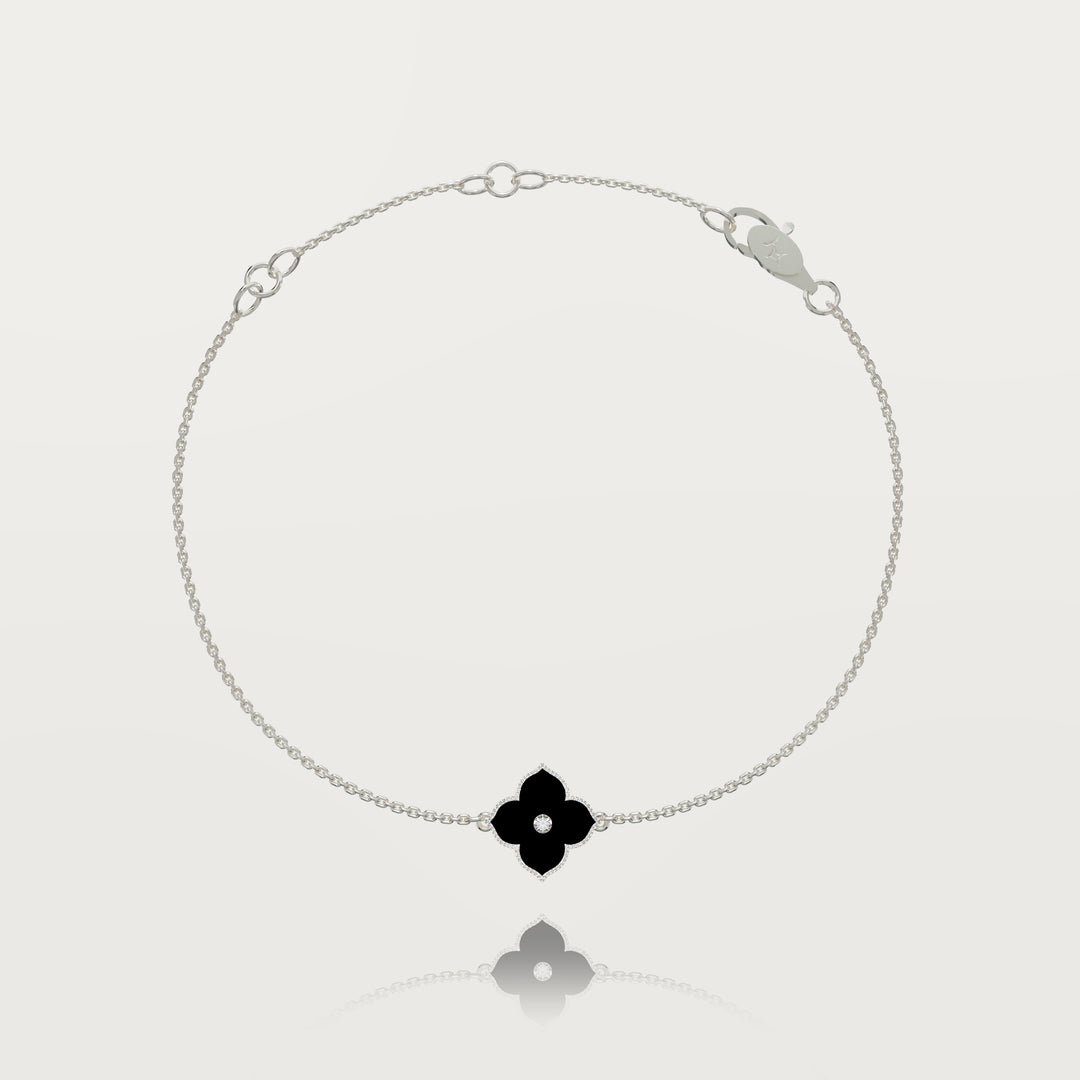 Oriental sparkle clover bracelet 