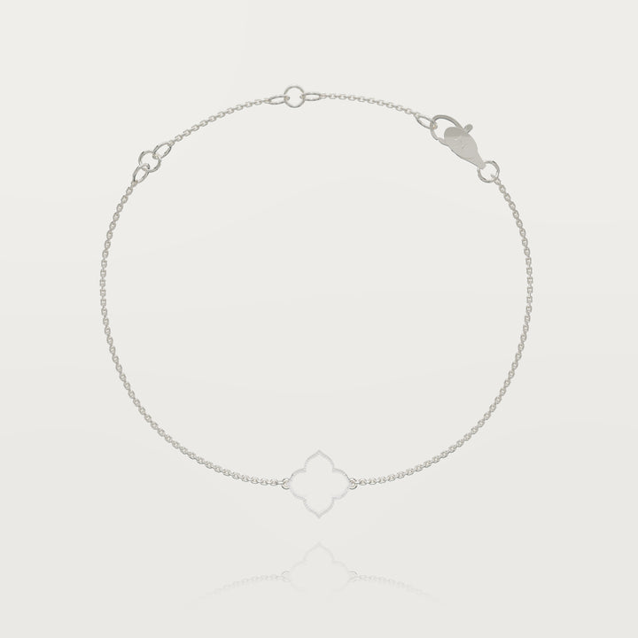 Refined oriental clover bracelet 