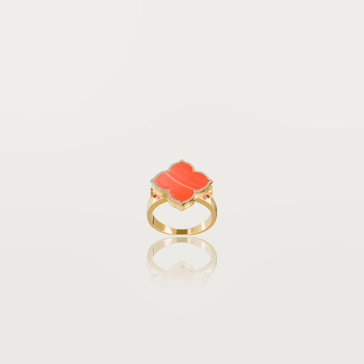 Refined oriental clover ring 