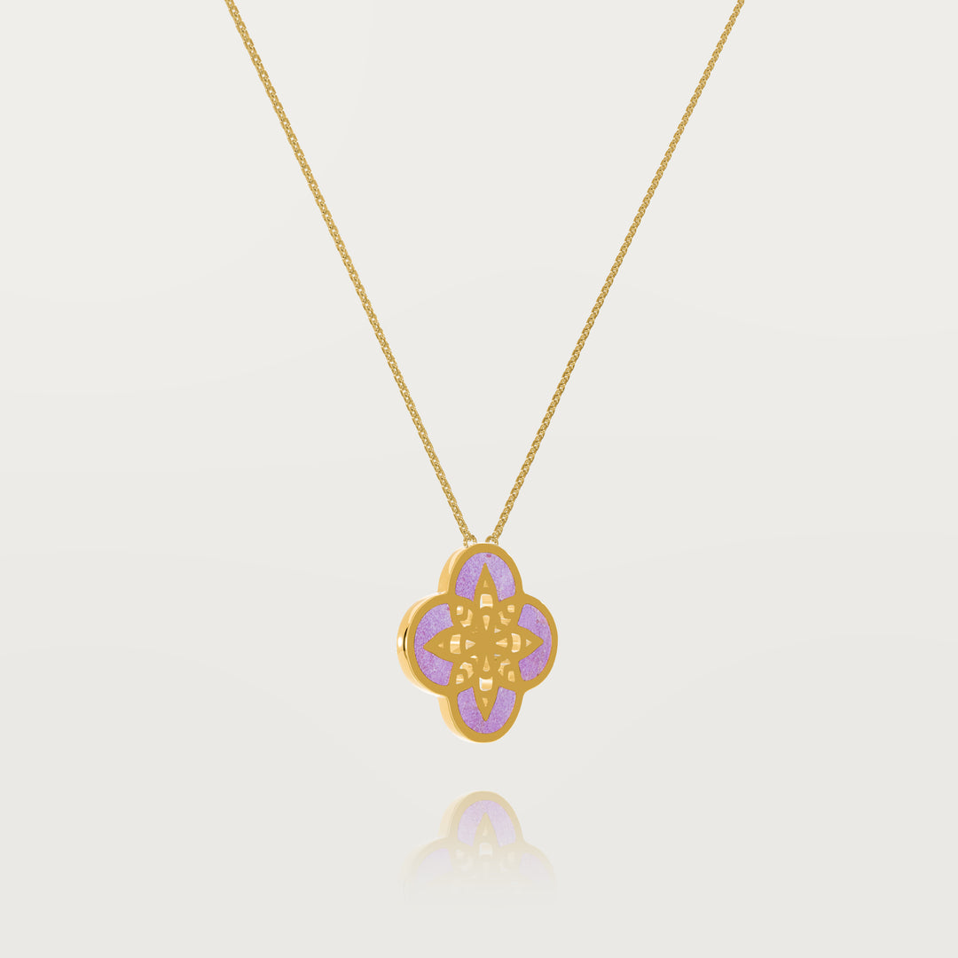 Eternal clover pendant