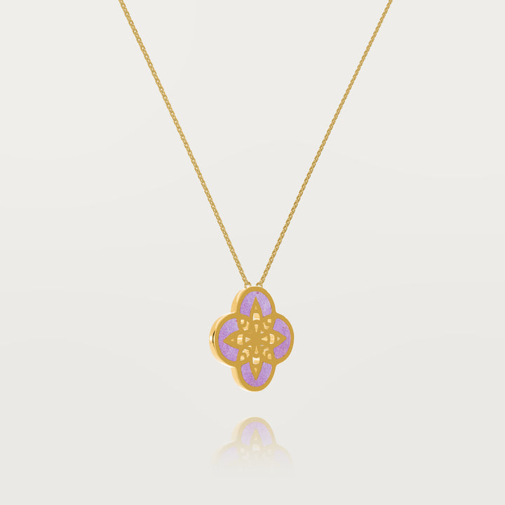 Eternal clover pendant