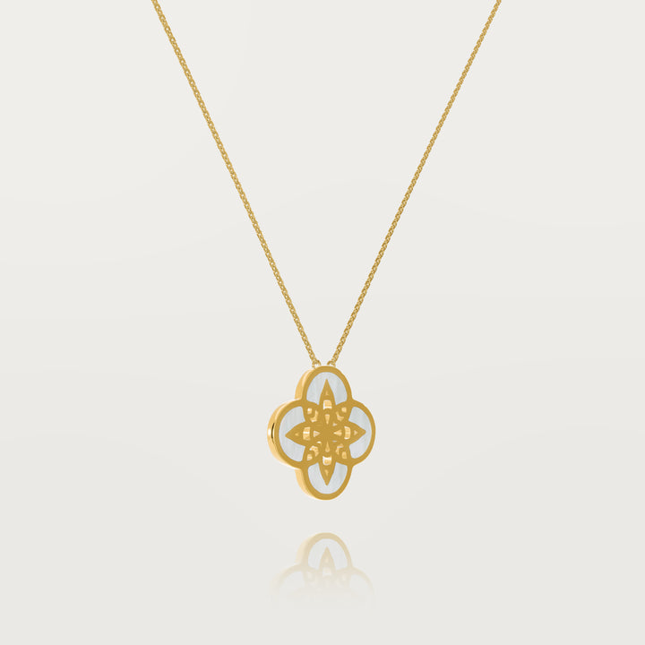 Eternal clover pendant