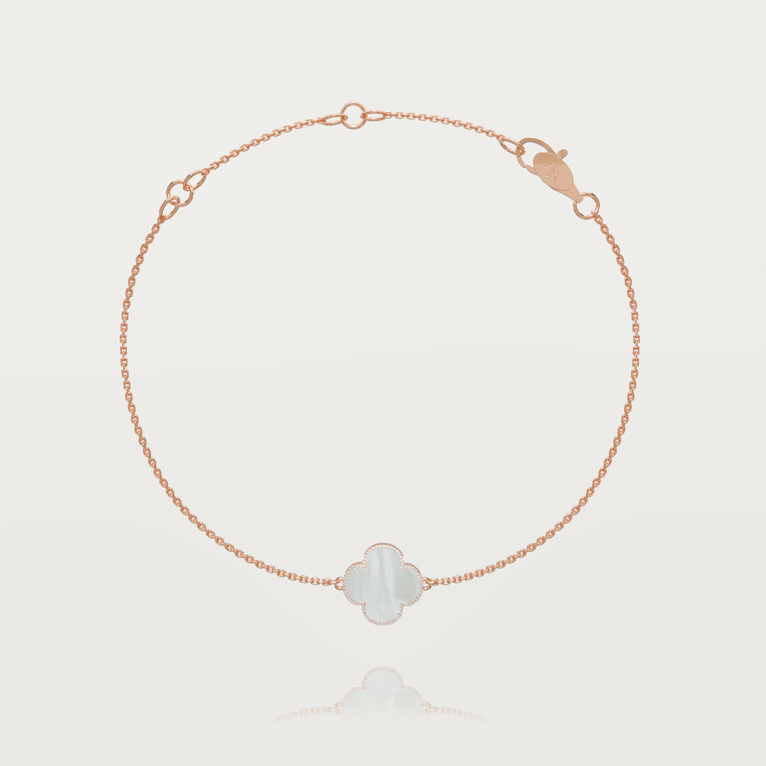 Pure simplicity clover bracelet 