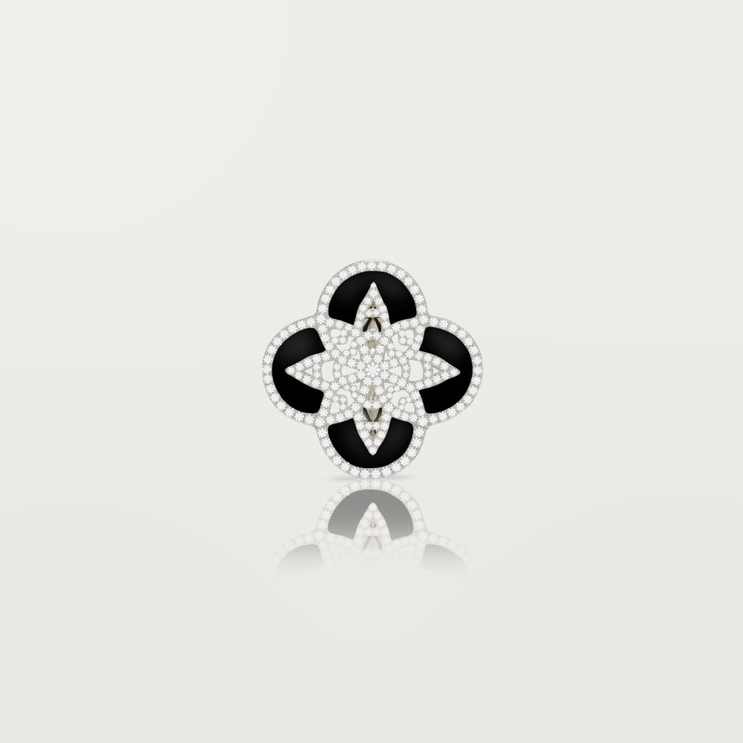 Eternal clover ring