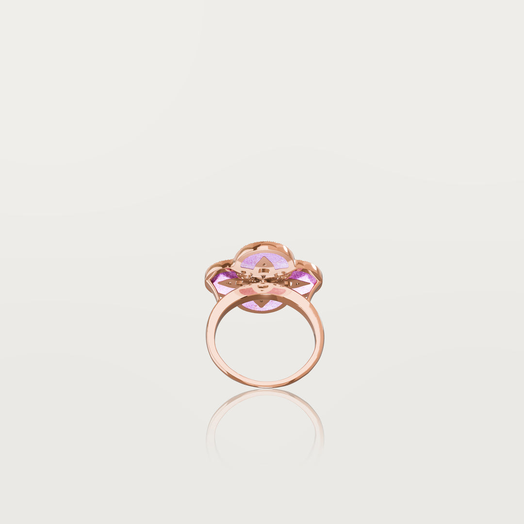 Eternal clover ring