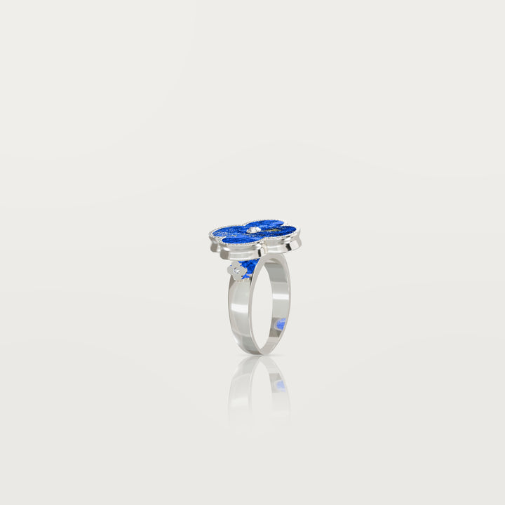 Solitaire Glow Clover Ring