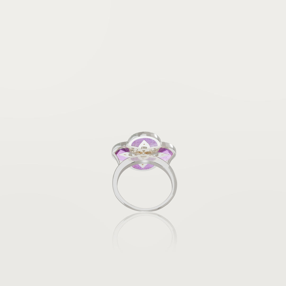 Eternal clover ring