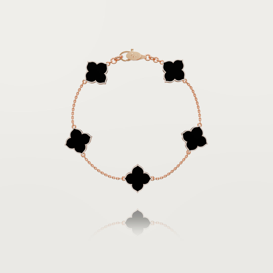 Refined oriental multi-clover bracelet 