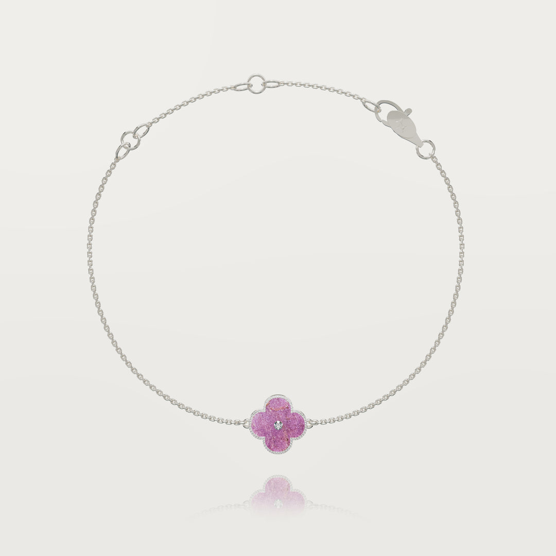 Lonely Glow Clover Bracelet 