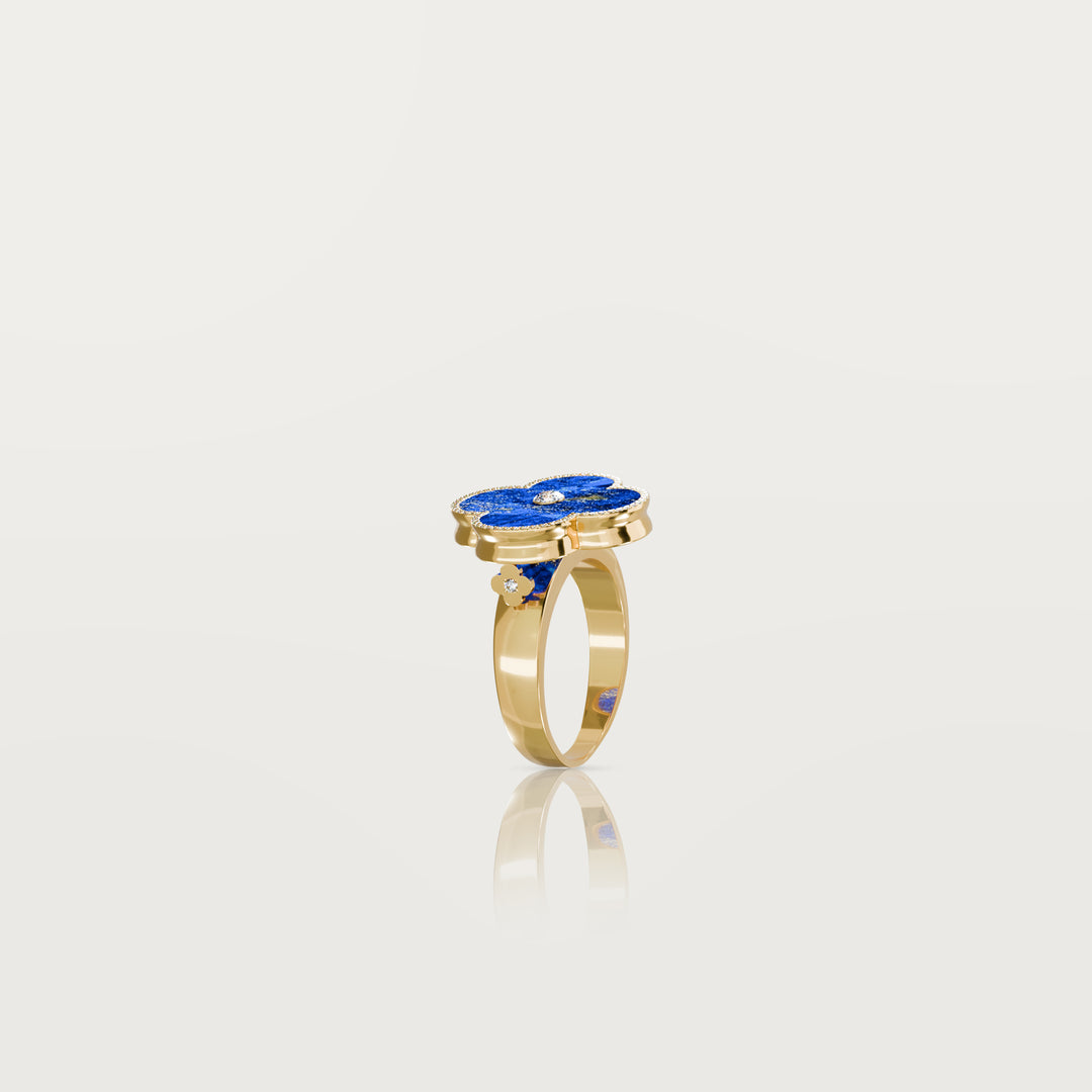 Solitaire Glow Clover Ring