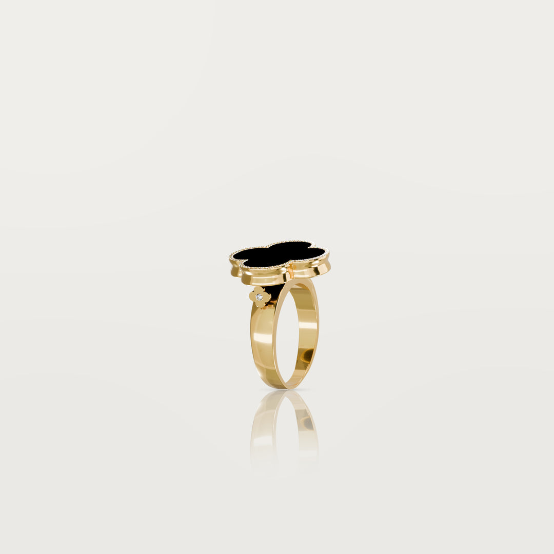 Pure simplicity clover ring 