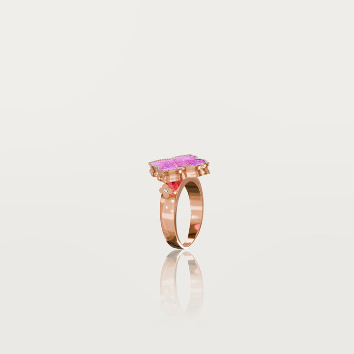 Refined oriental clover ring 