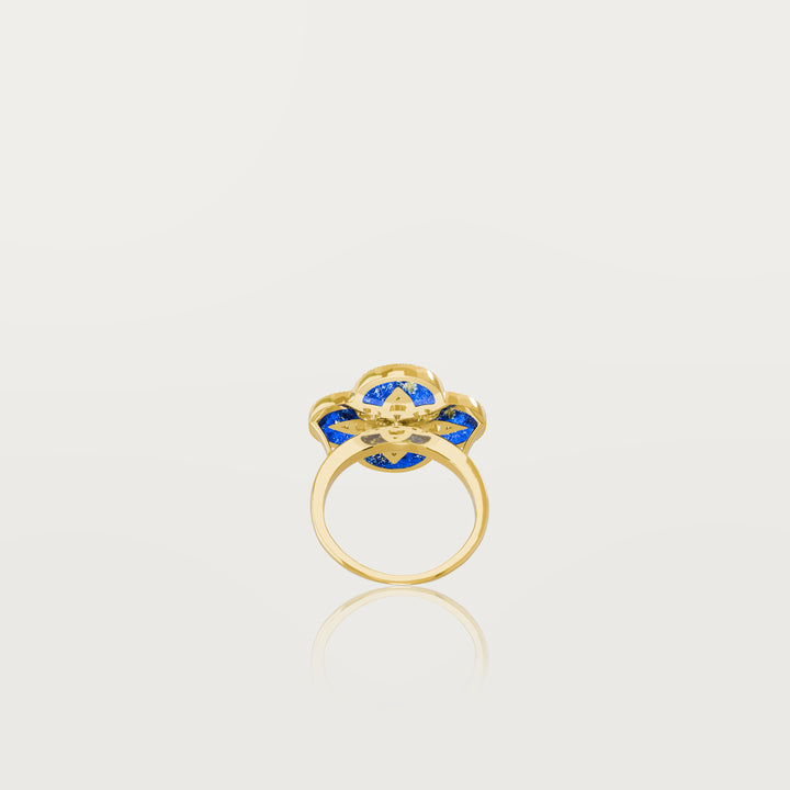 Eternal clover ring