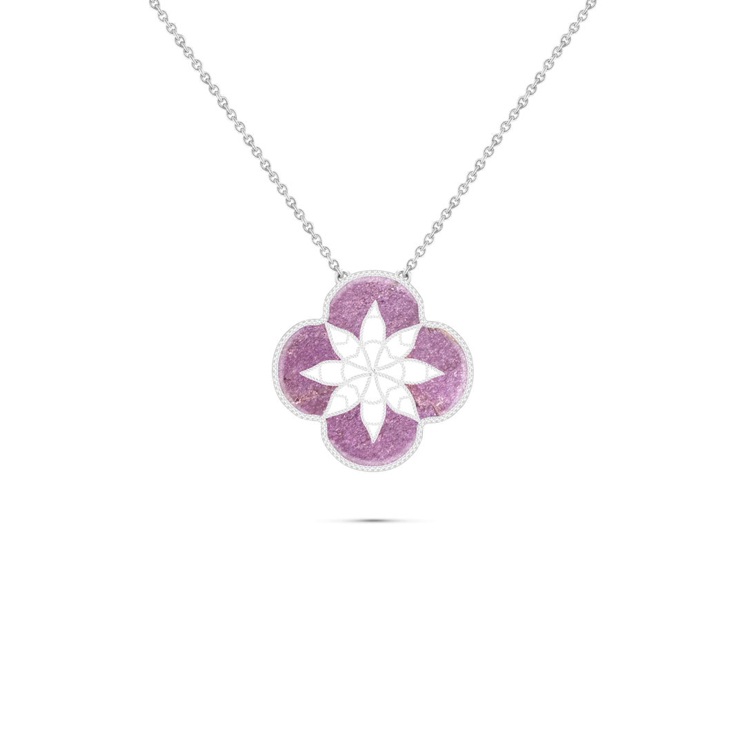 Eternal clover pendant