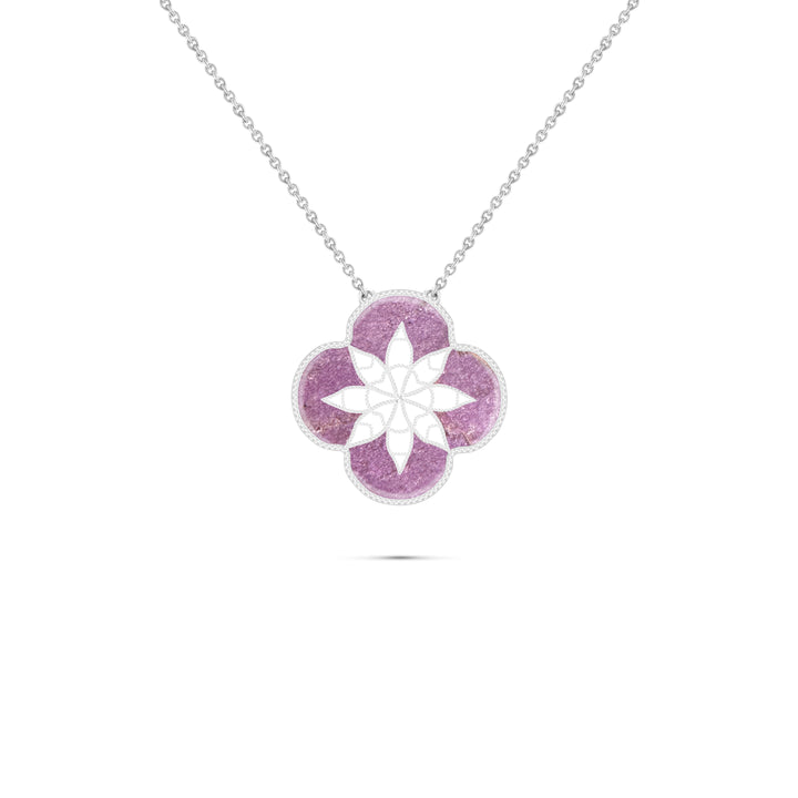 Eternal clover pendant